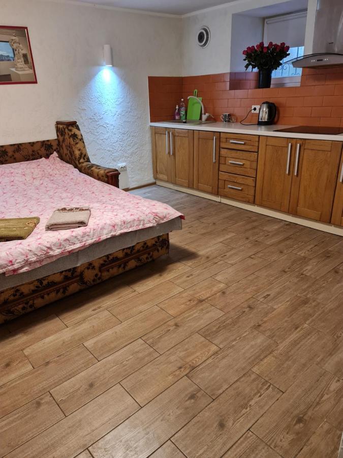 Студіо На Кoновальця Διαμέρισμα Λβιβ Εξωτερικό φωτογραφία